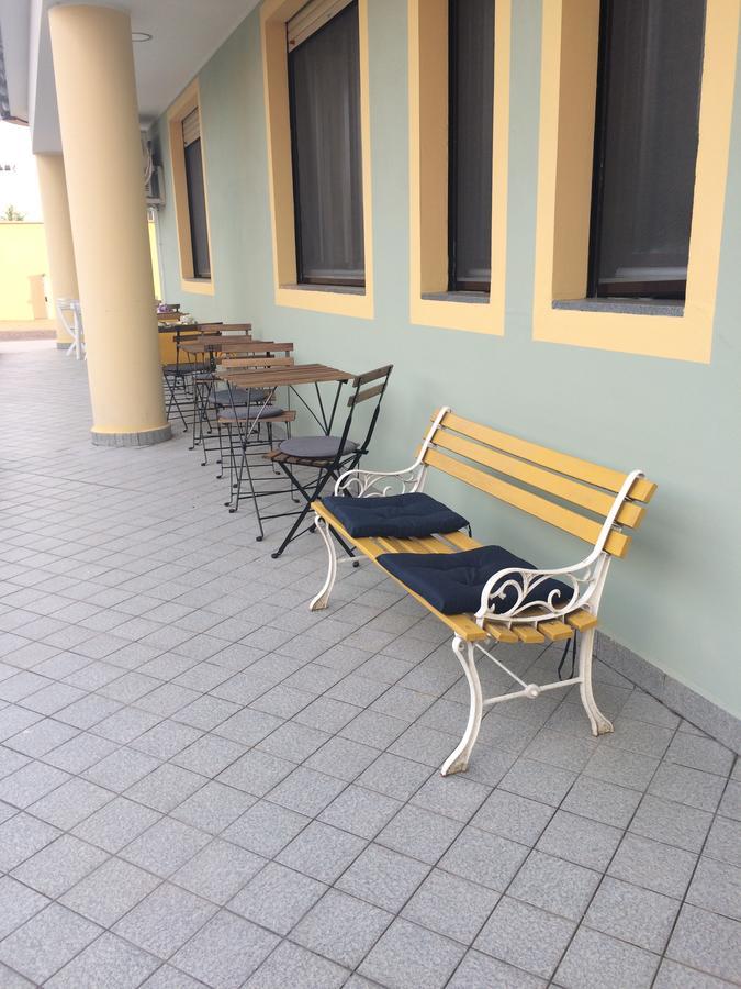 Appartahotel Beinasco Екстер'єр фото