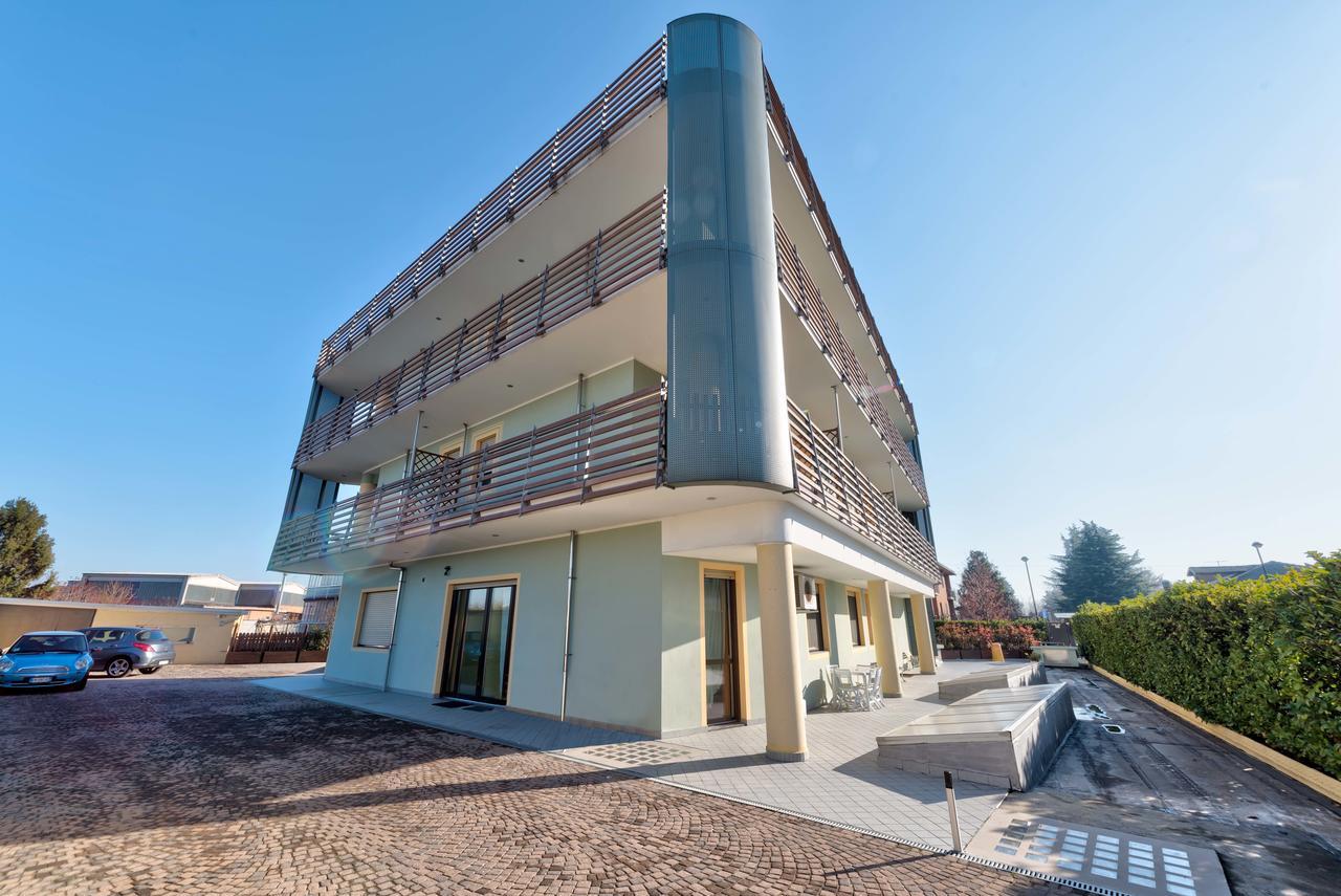 Appartahotel Beinasco Екстер'єр фото